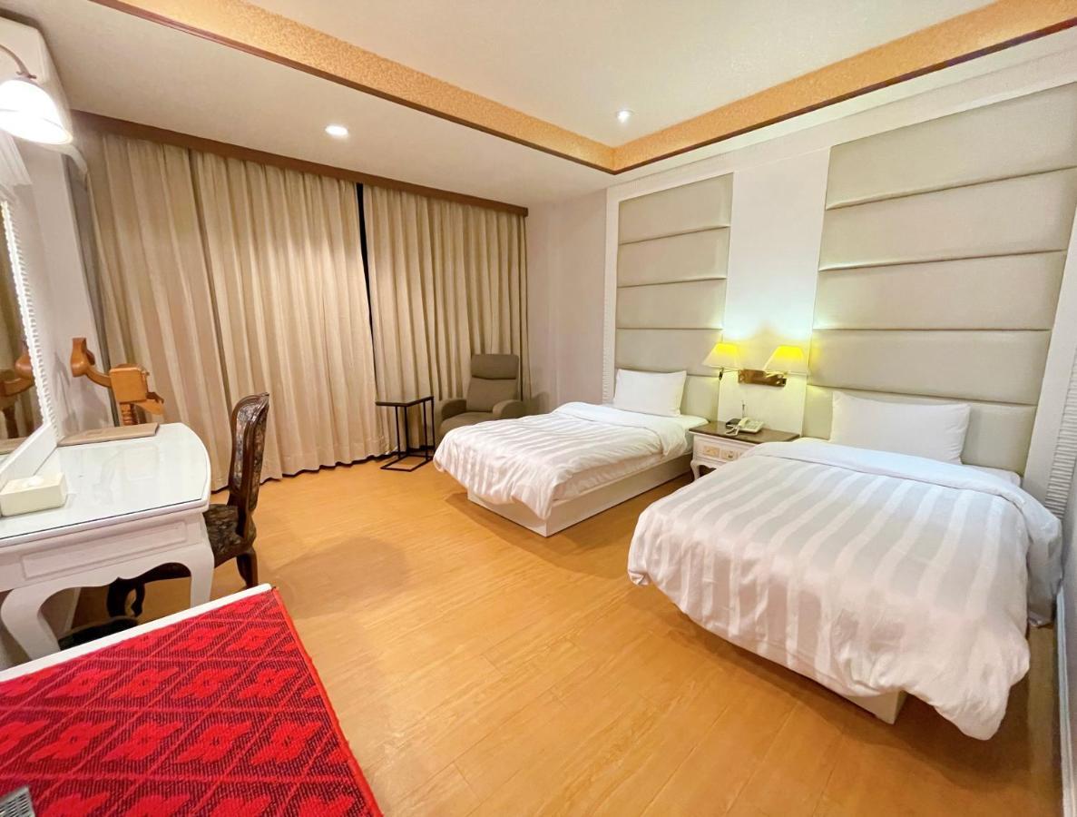 Wenpin Hotel - Pier 2 Kaohsiung Eksteriør billede