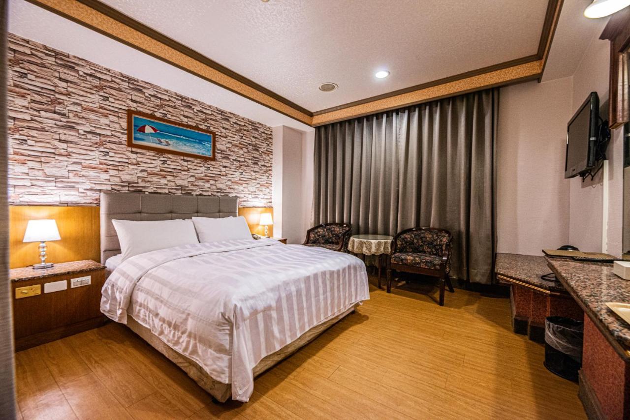Wenpin Hotel - Pier 2 Kaohsiung Eksteriør billede