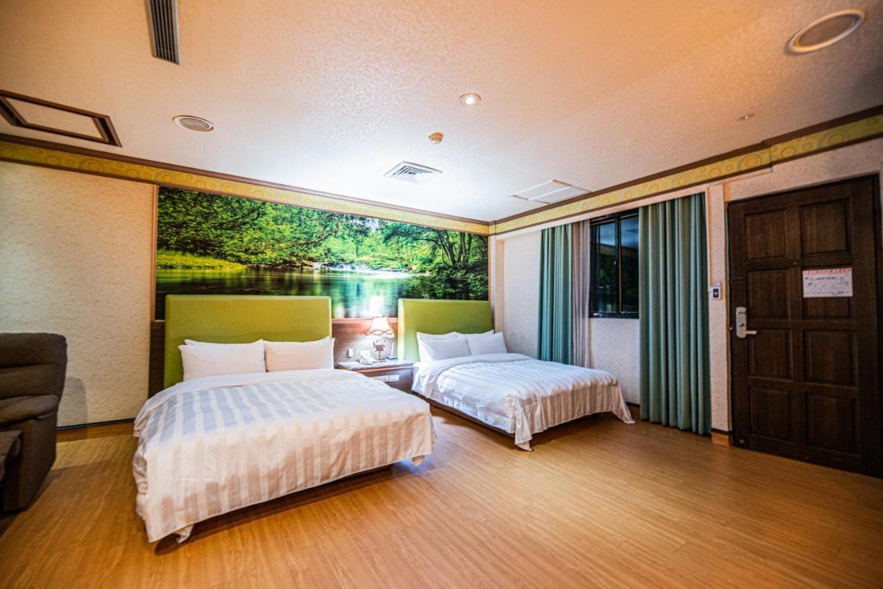 Wenpin Hotel - Pier 2 Kaohsiung Eksteriør billede