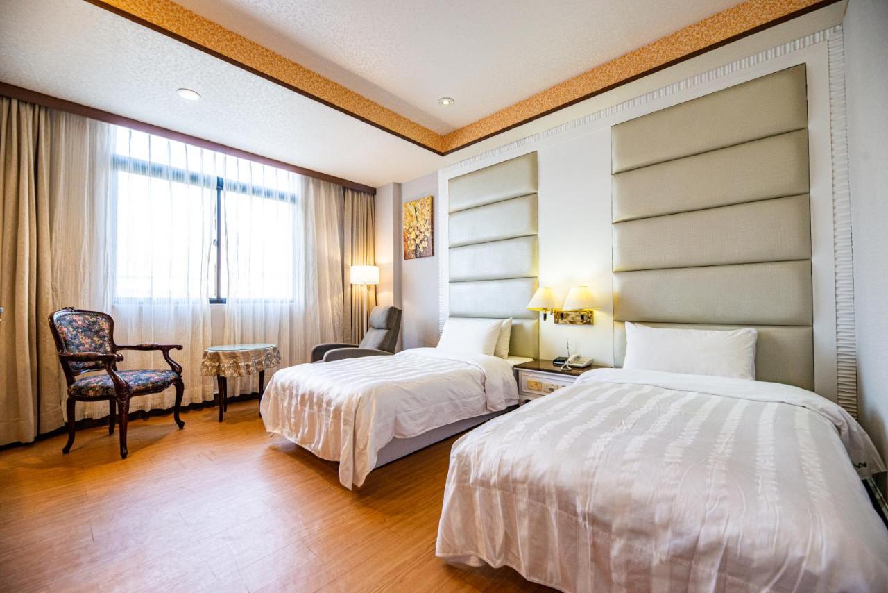 Wenpin Hotel - Pier 2 Kaohsiung Eksteriør billede
