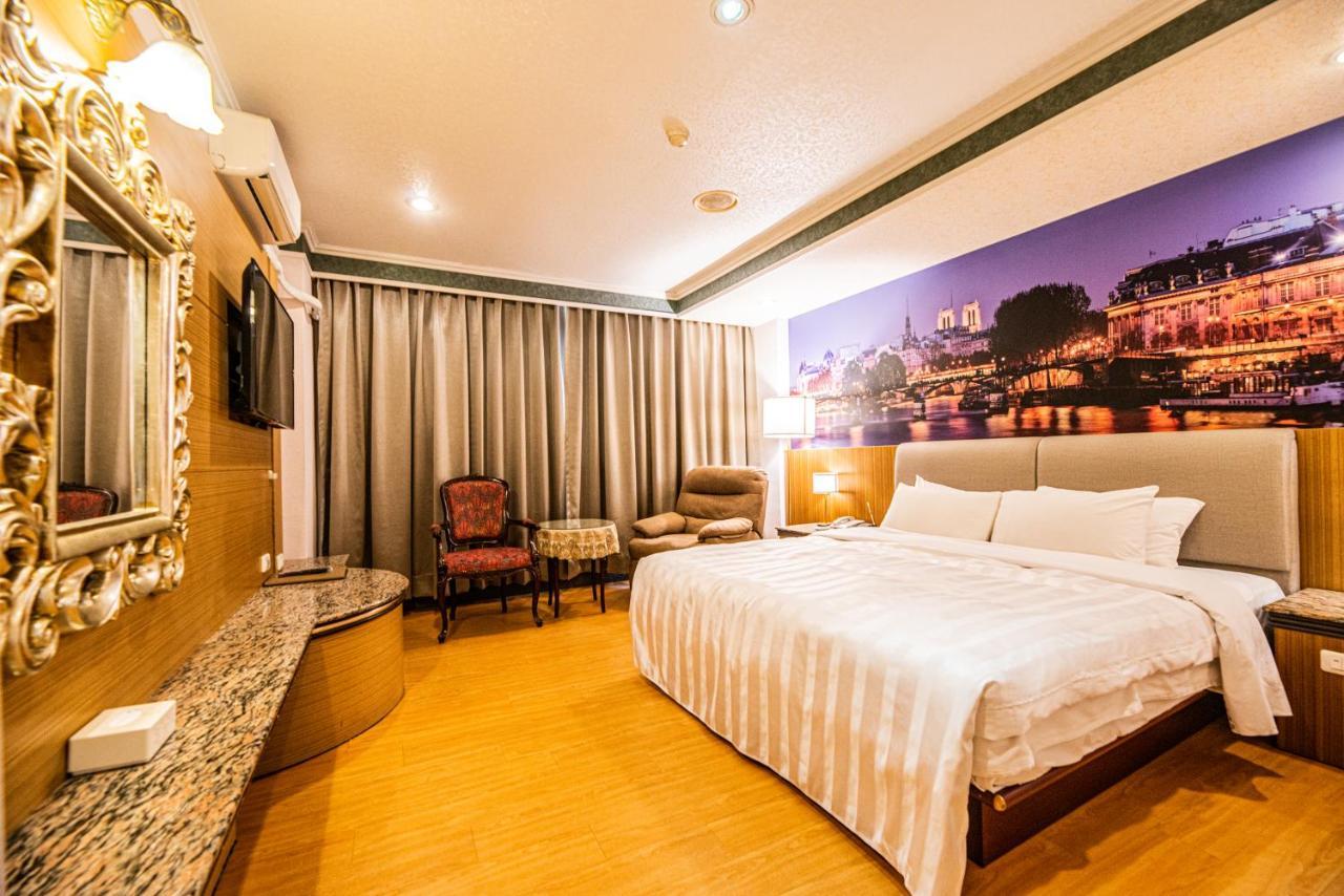 Wenpin Hotel - Pier 2 Kaohsiung Eksteriør billede