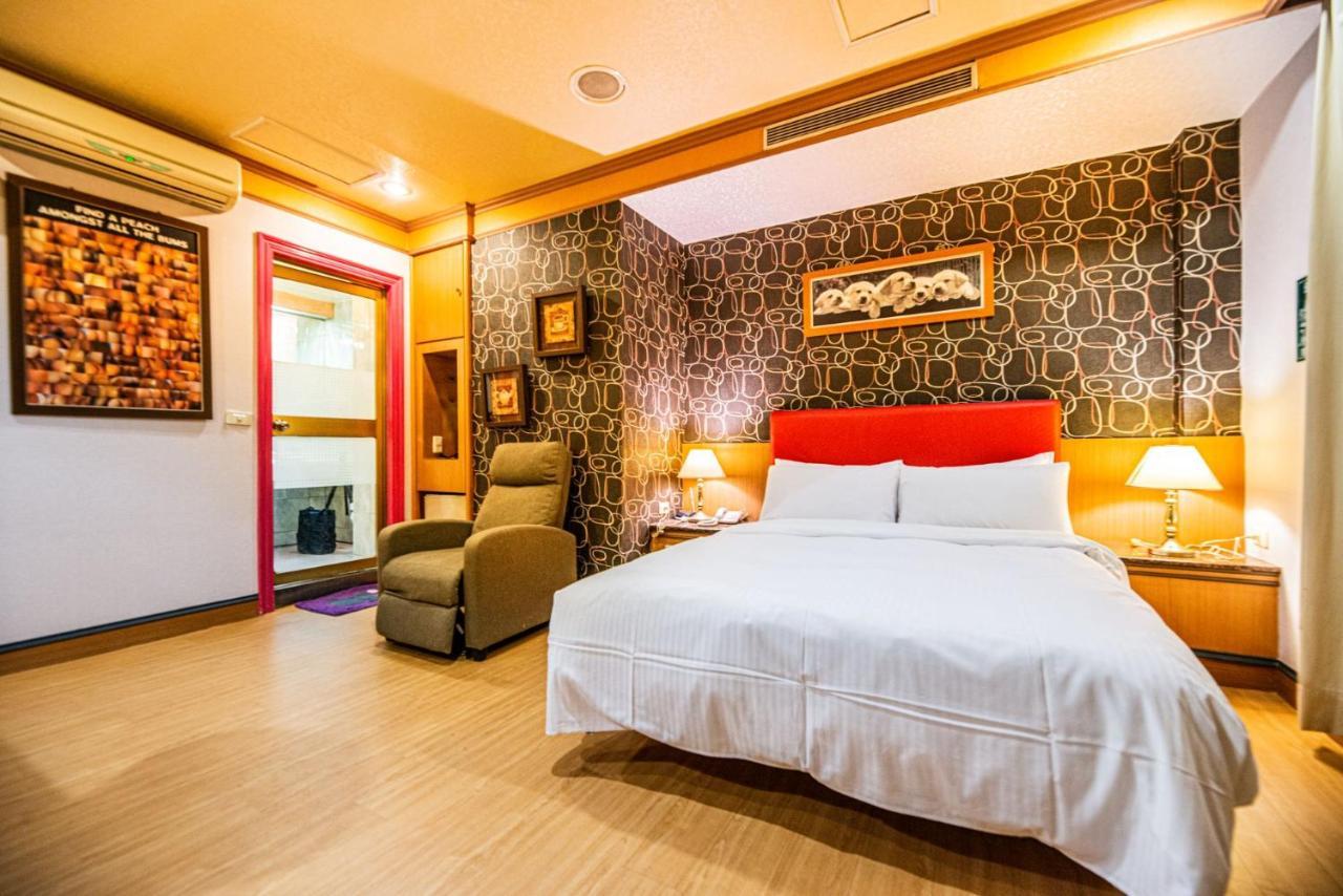 Wenpin Hotel - Pier 2 Kaohsiung Eksteriør billede