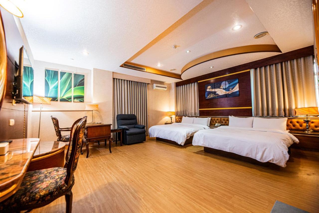 Wenpin Hotel - Pier 2 Kaohsiung Eksteriør billede